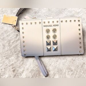 Michael Kors Optic White, Double Zip Leather Wristlet,  Designer NWT, Gold Stud